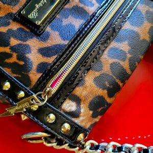 Betseyville crossbody purse